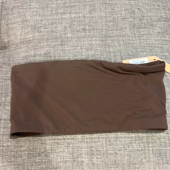 Skims Bandeau Bra - Picture 9 of 13